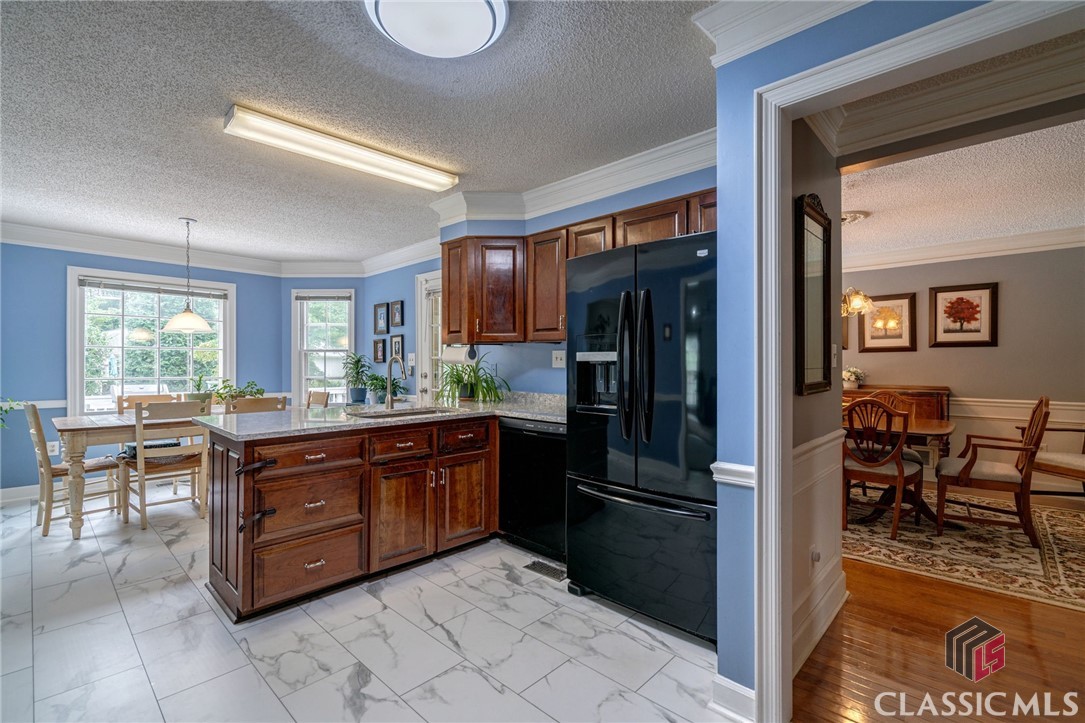 130 Woodhaven Ridge