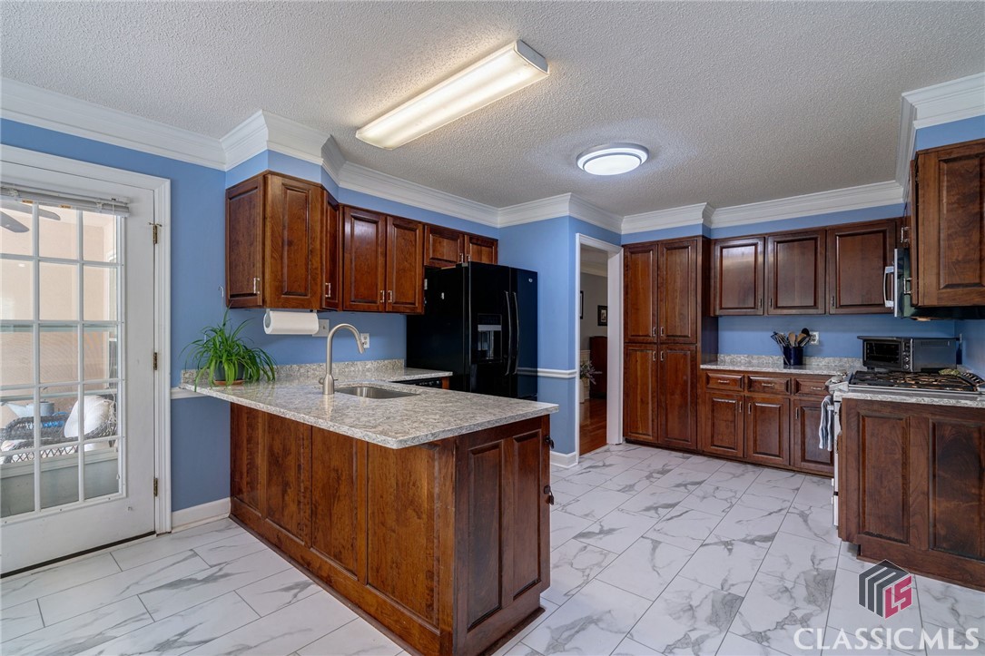 130 Woodhaven Ridge