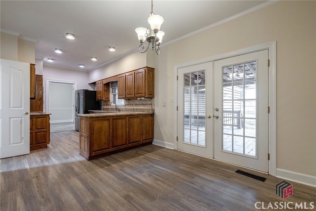 321 Chesterfield Road