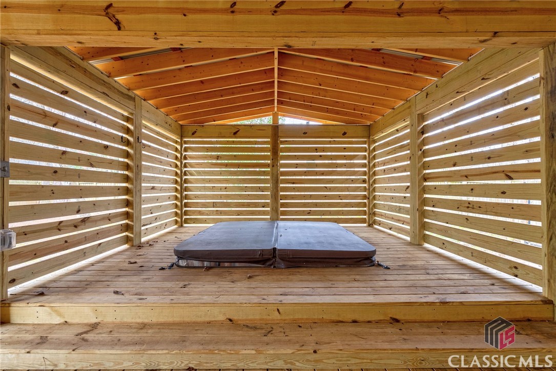 321 Chesterfield Road