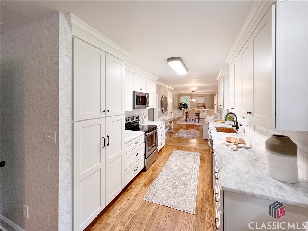 594 Forest Heights Drive