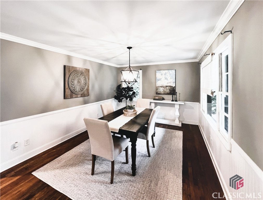 594 Forest Heights Drive