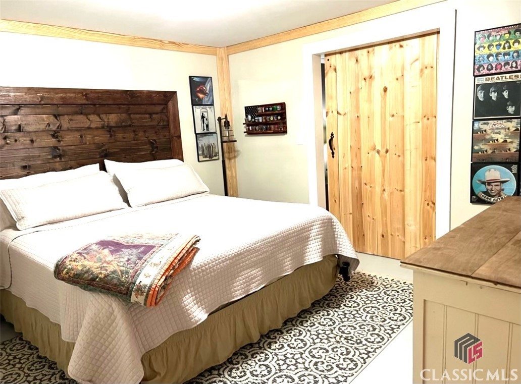 594 Forest Heights Drive