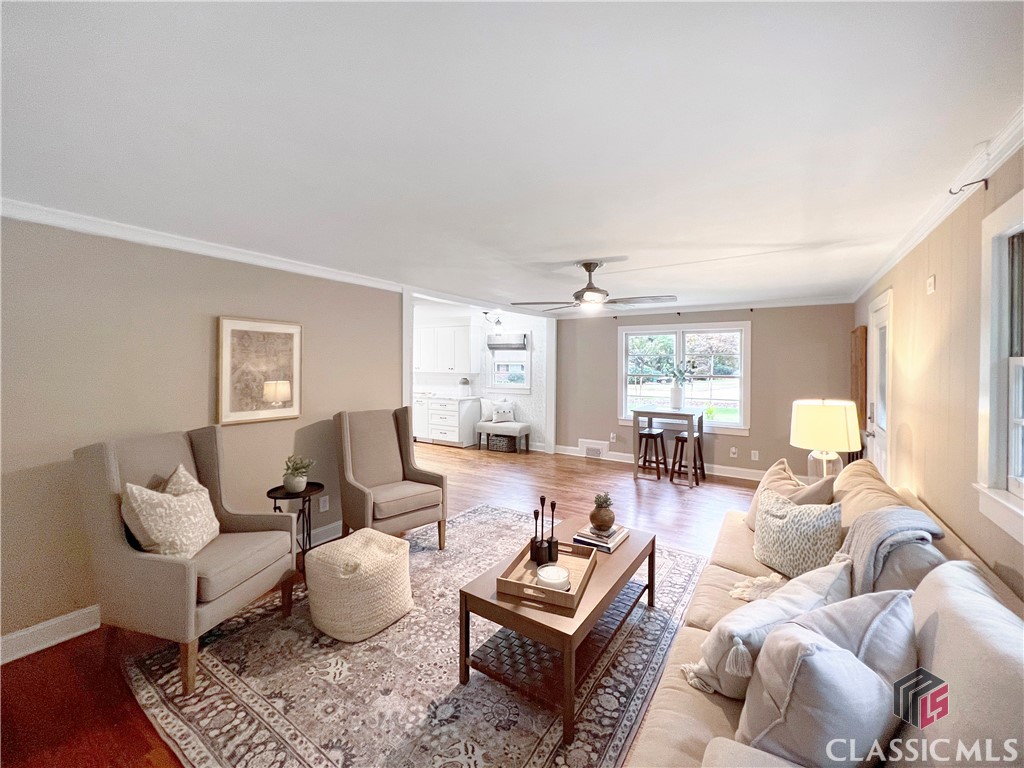 594 Forest Heights Drive