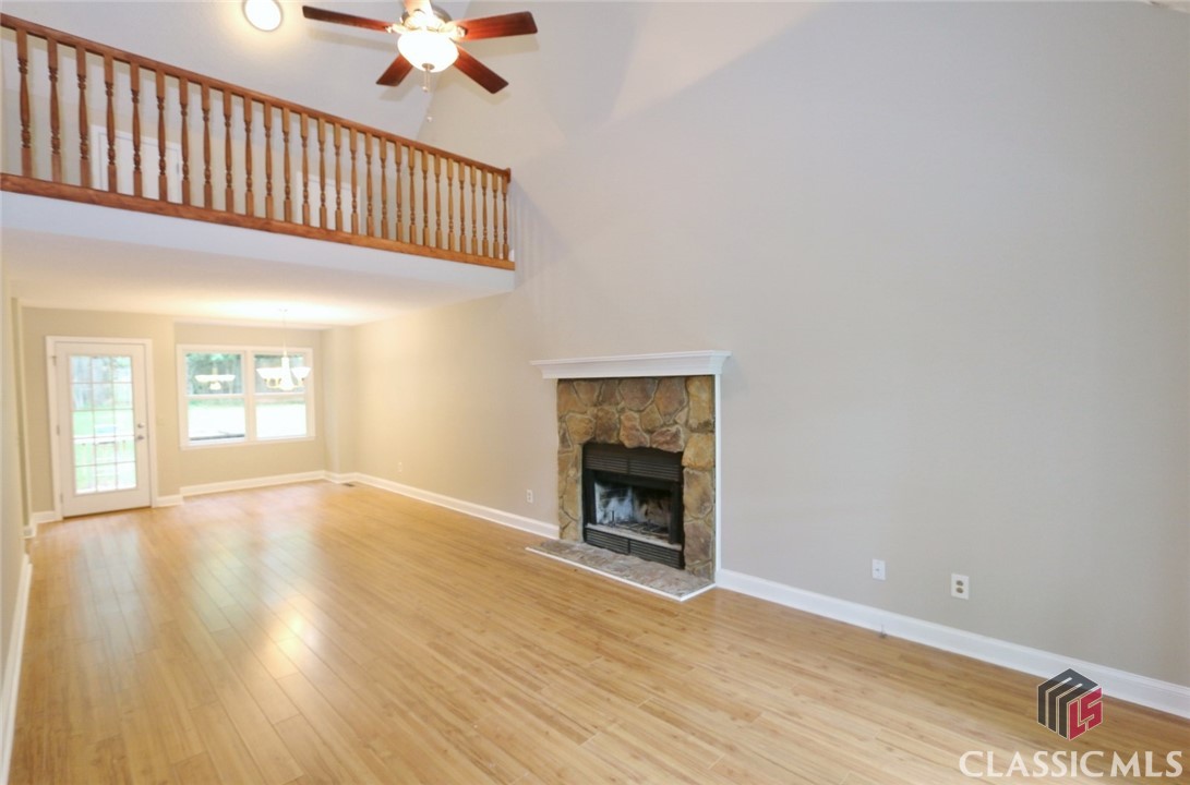 103 Fairlane Court
