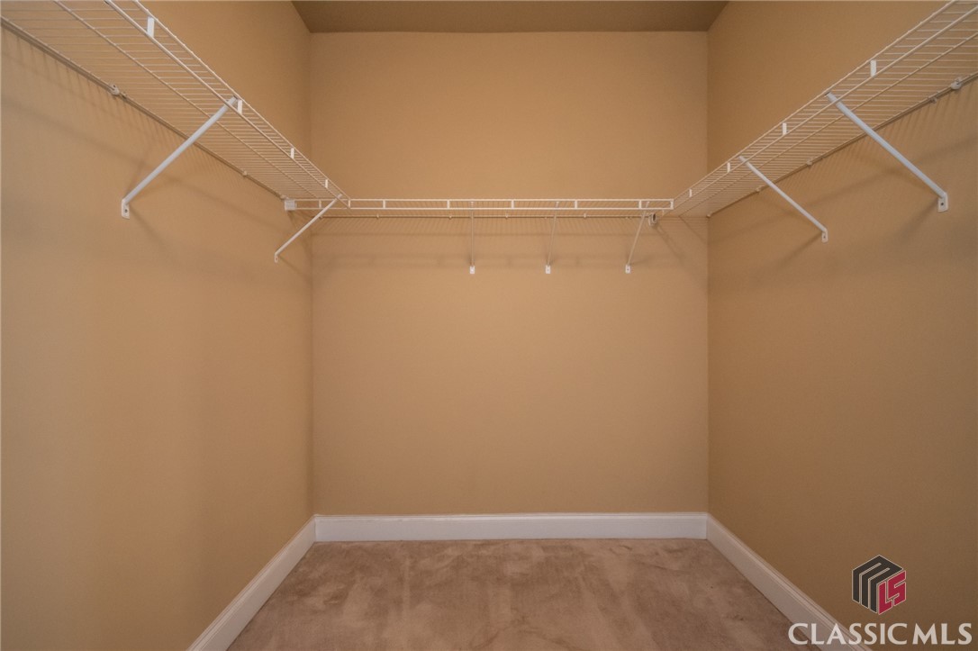 210 Sawtooth Oak Drive