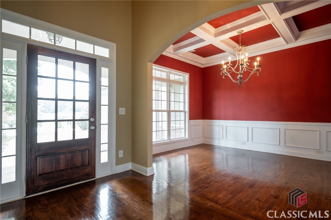 210 Sawtooth Oak Drive