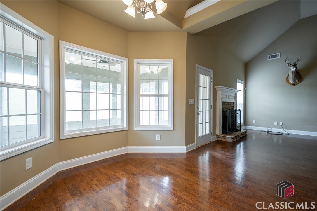 210 Sawtooth Oak Drive