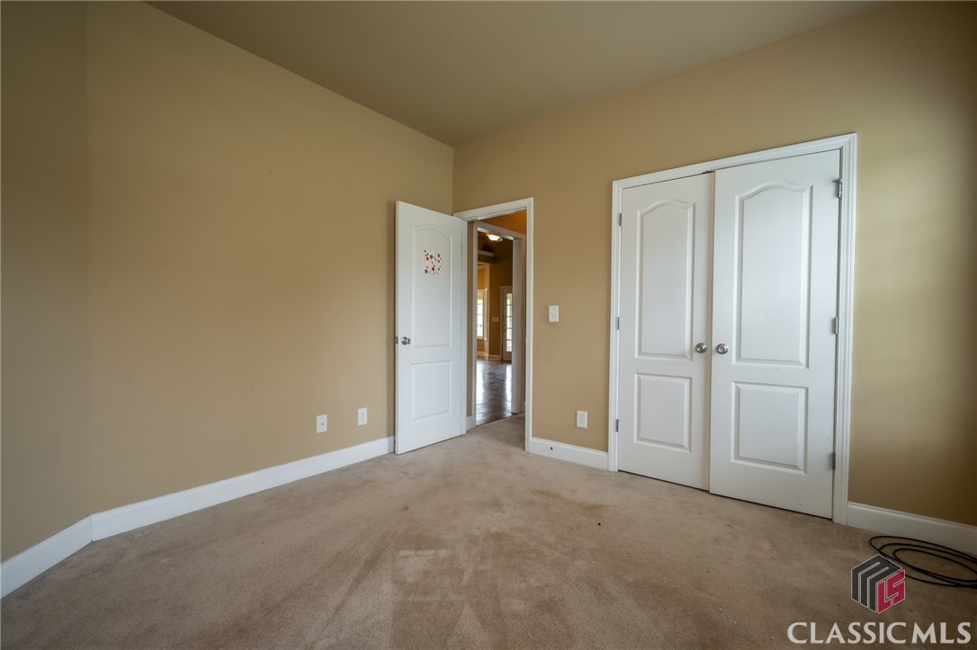 210 Sawtooth Oak Drive