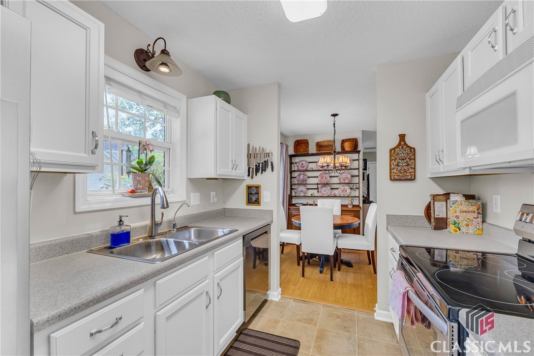 1325 Cedar Shoals Drive 400