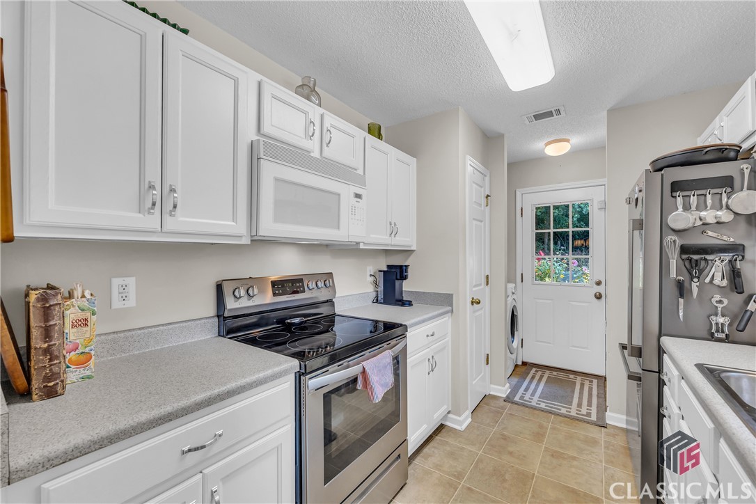 1325 Cedar Shoals Drive 400