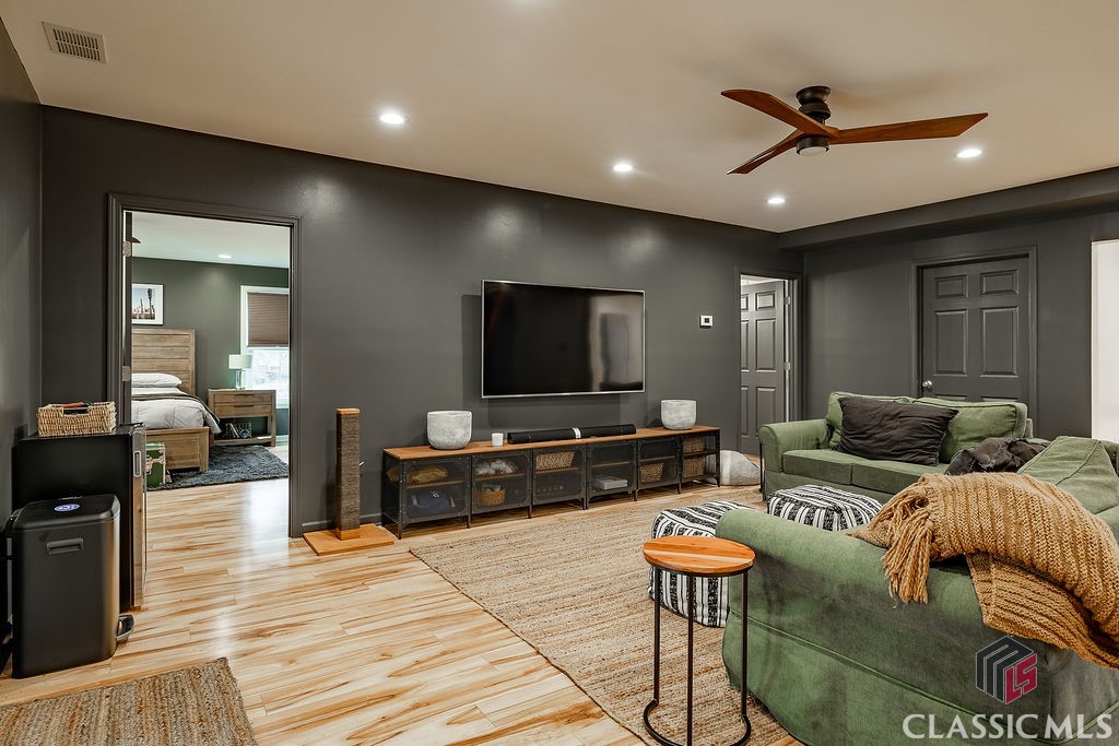 1101 Settlers Ridge Road