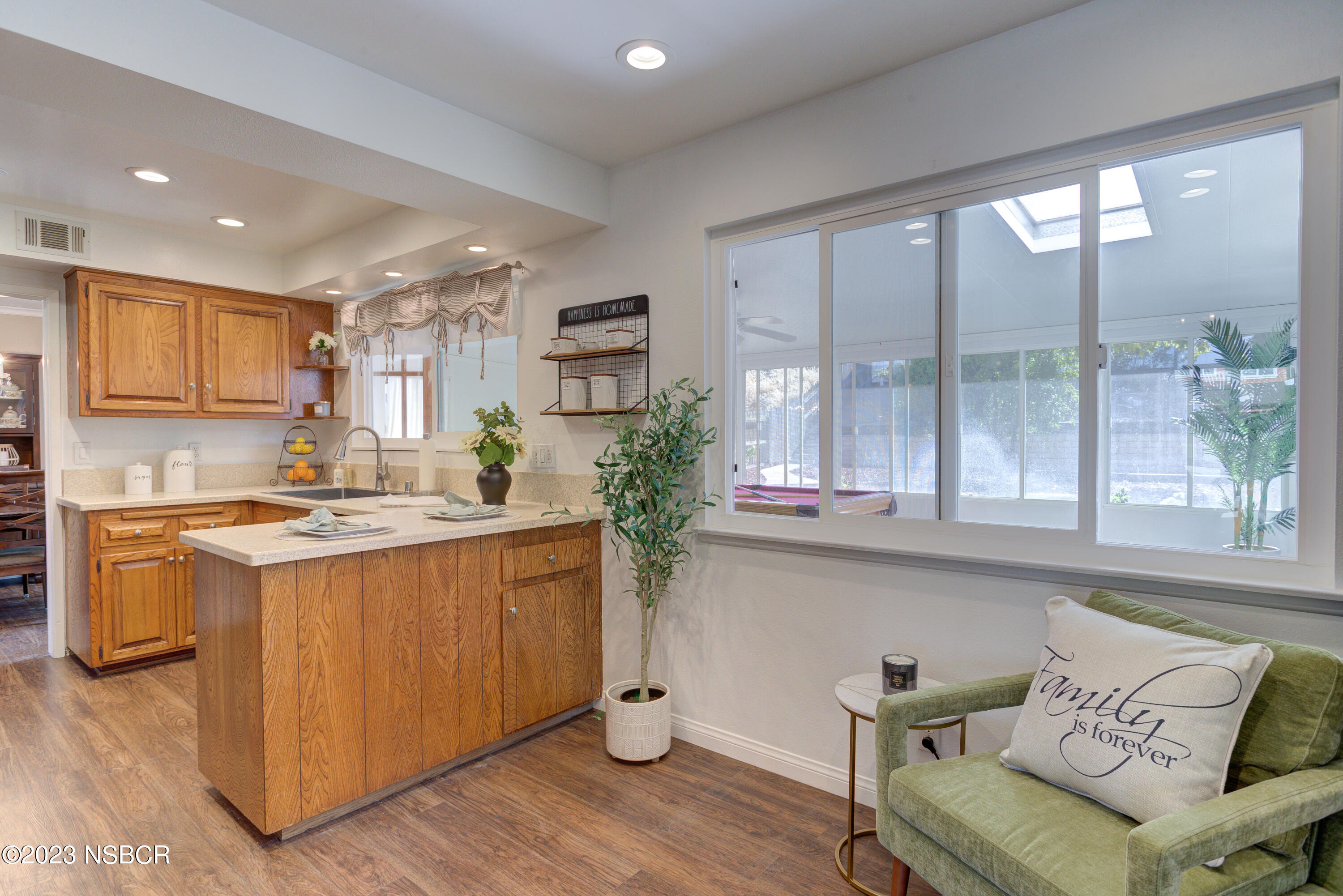 4139 Woodland Street