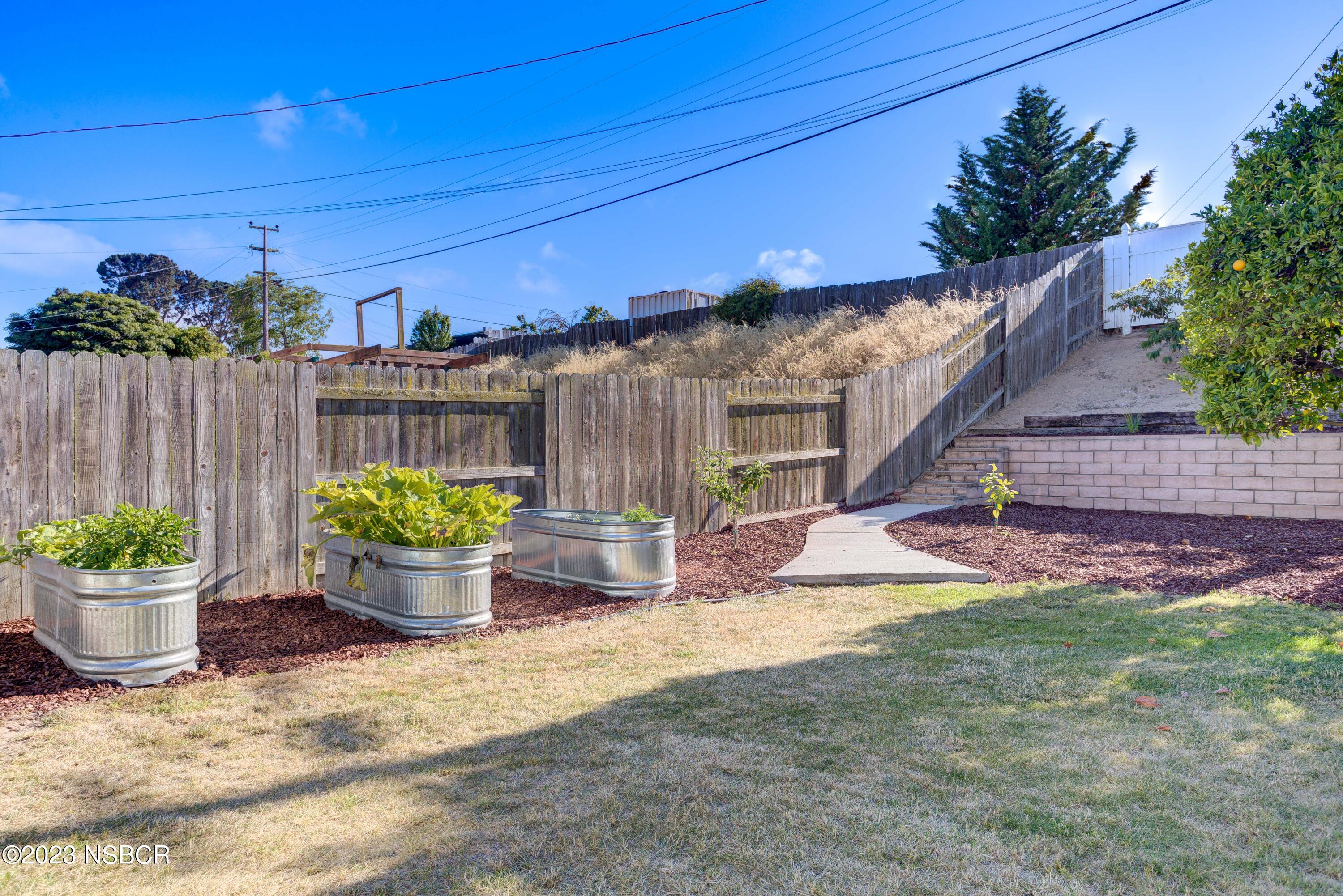 4139 Woodland Street