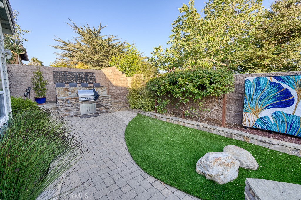 1801 Louise Lane