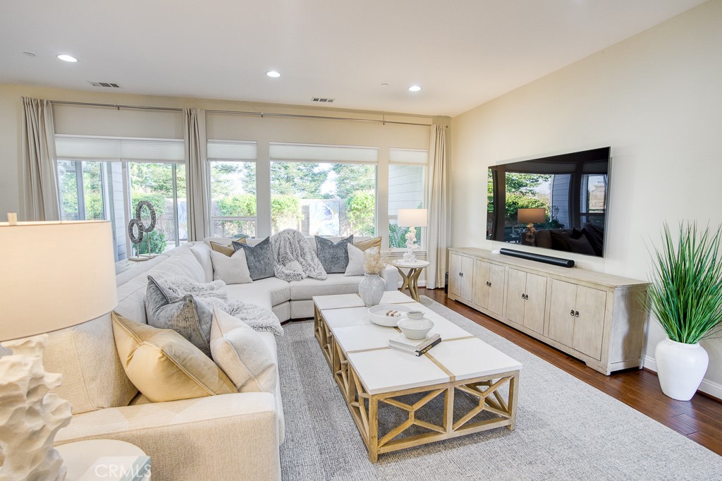 1801 Louise Lane