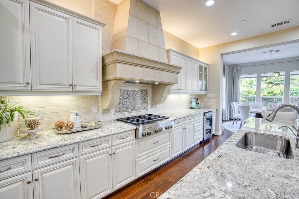 1801 Louise Lane