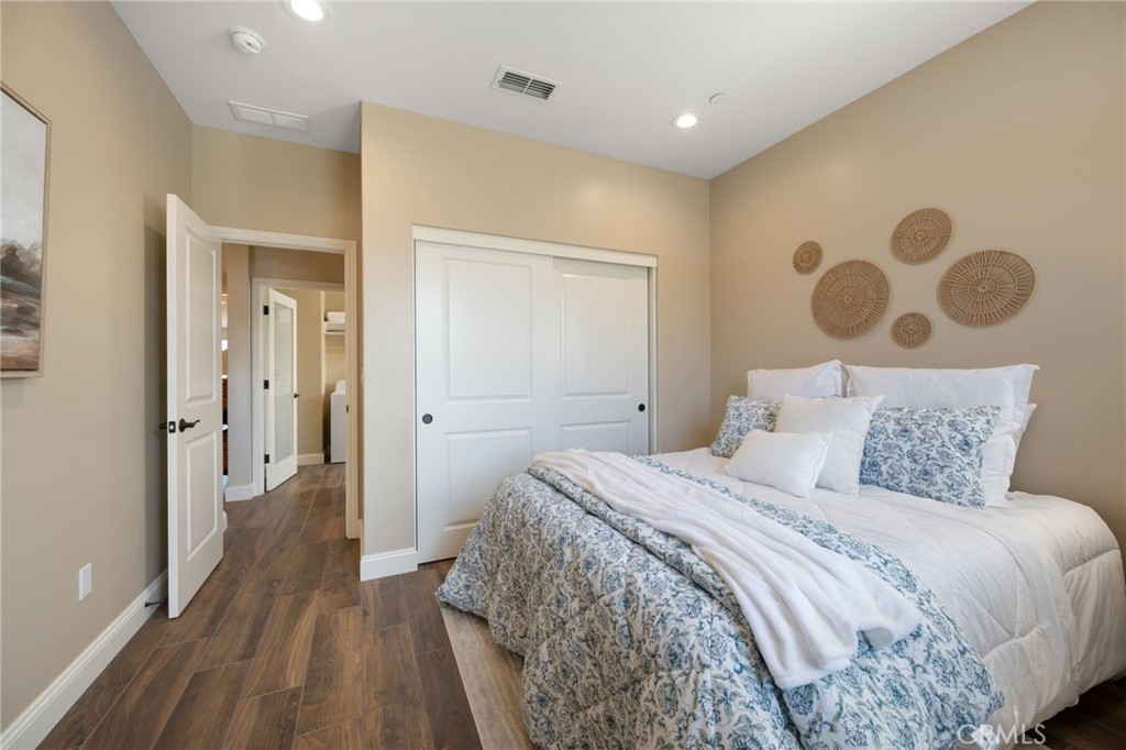 867 Trail View Place
