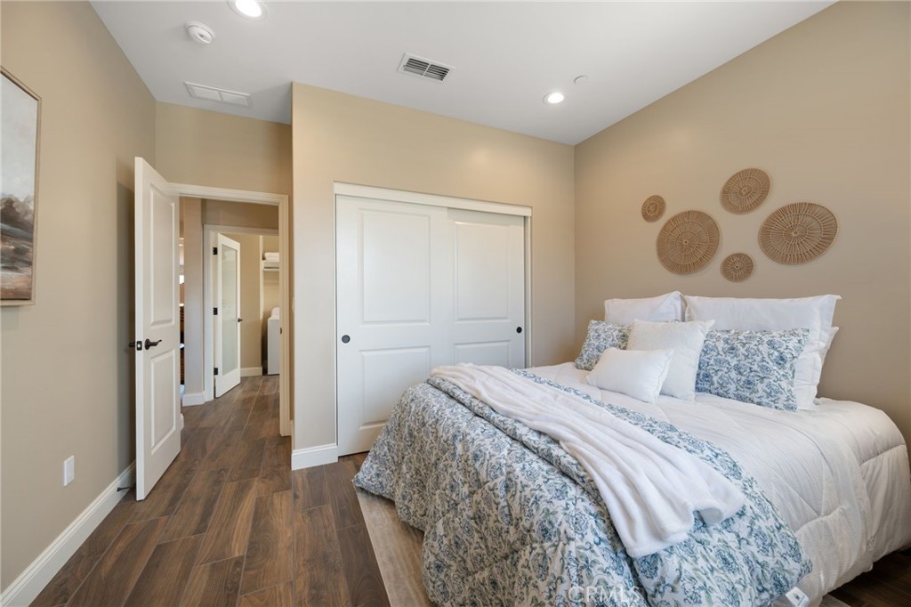 867 Trail View Place