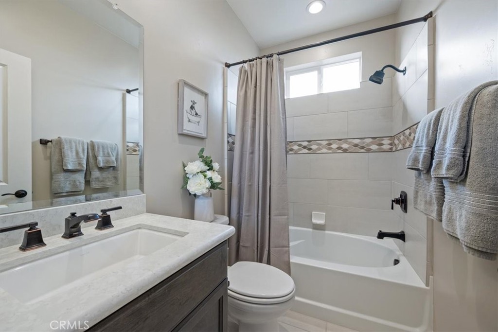 1016 Trail View