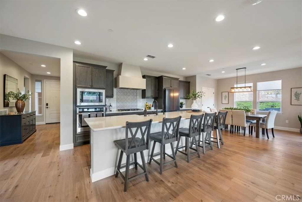 1016 Trail View