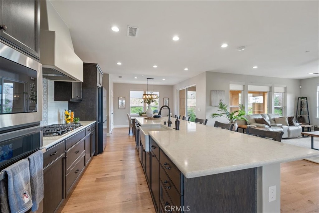 1016 Trail View