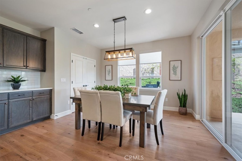 1016 Trail View