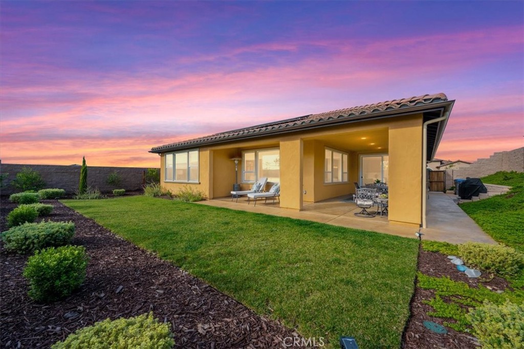 1016 Trail View