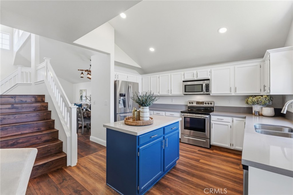 2611 Fremont