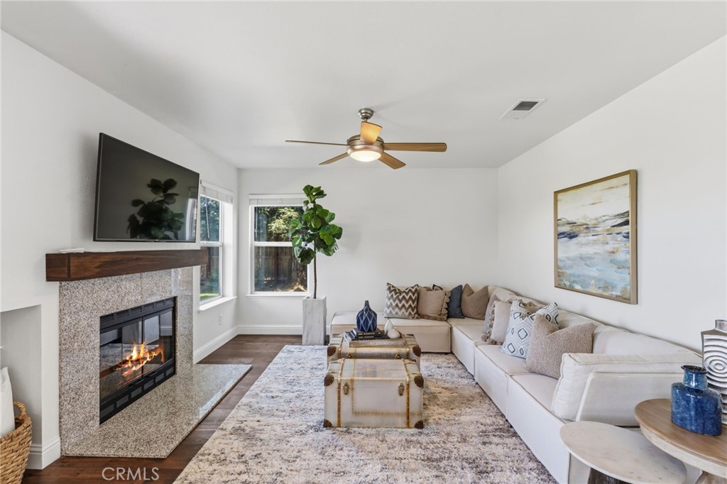 2611 Fremont