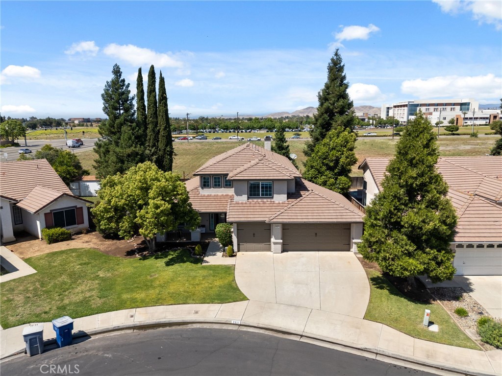 2611 Fremont