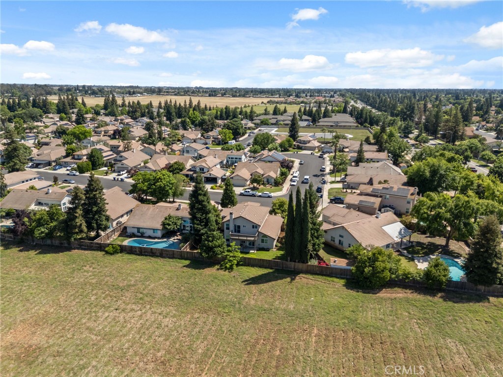 2611 Fremont
