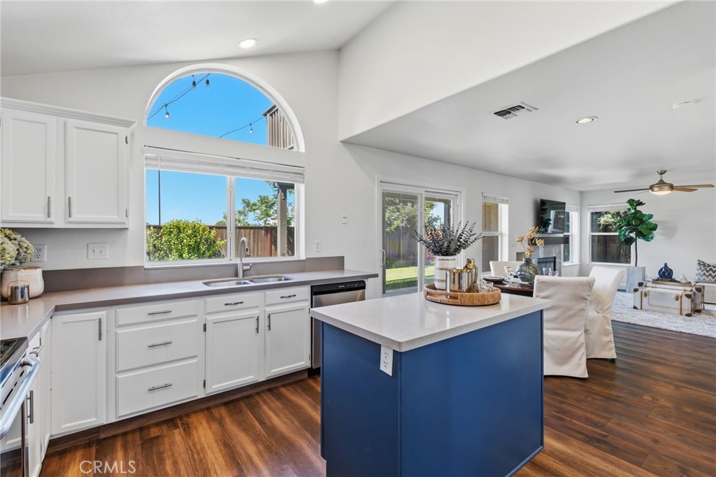 2611 Fremont