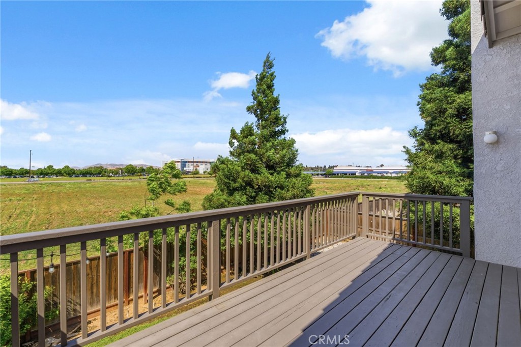 2611 Fremont