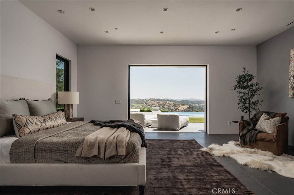 888 Camino Vina
