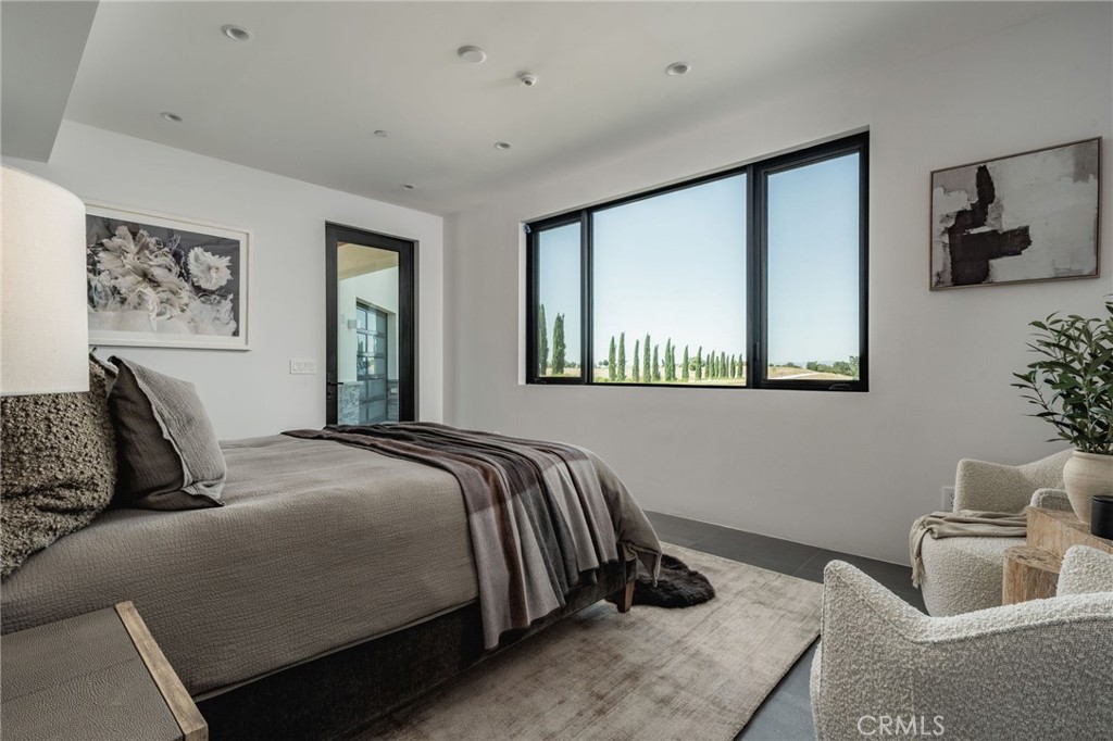 888 Camino Vina