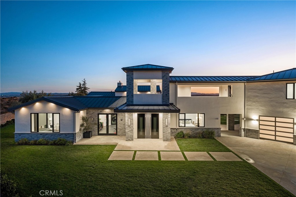 888 Camino Vina