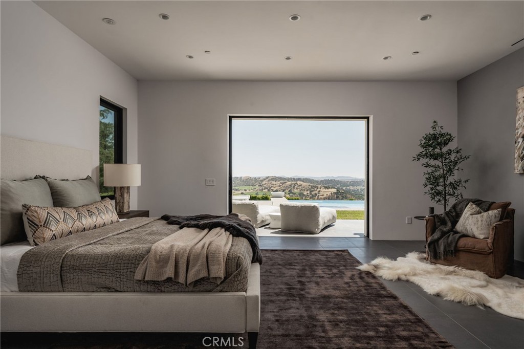 888 Camino Vina