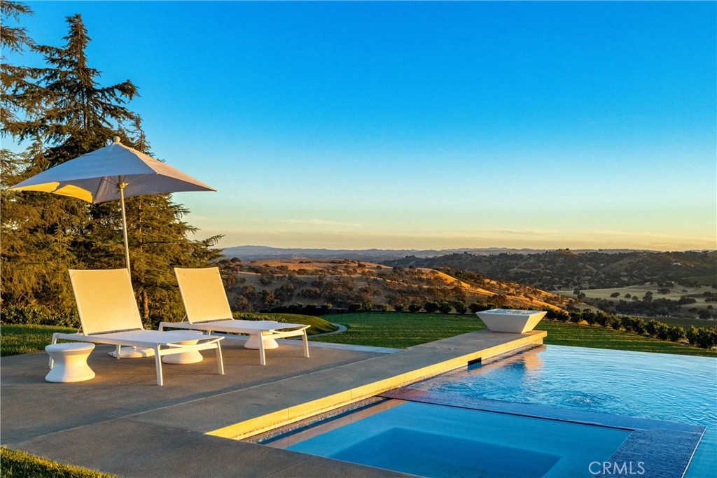 888 Camino Vina