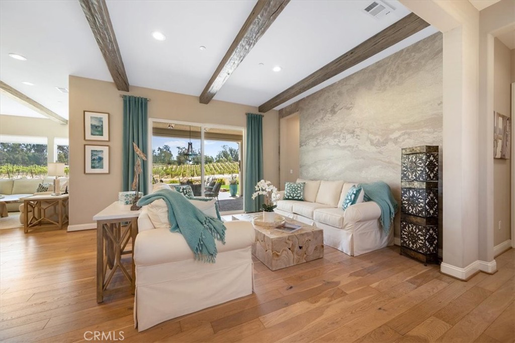 1220 Trail View