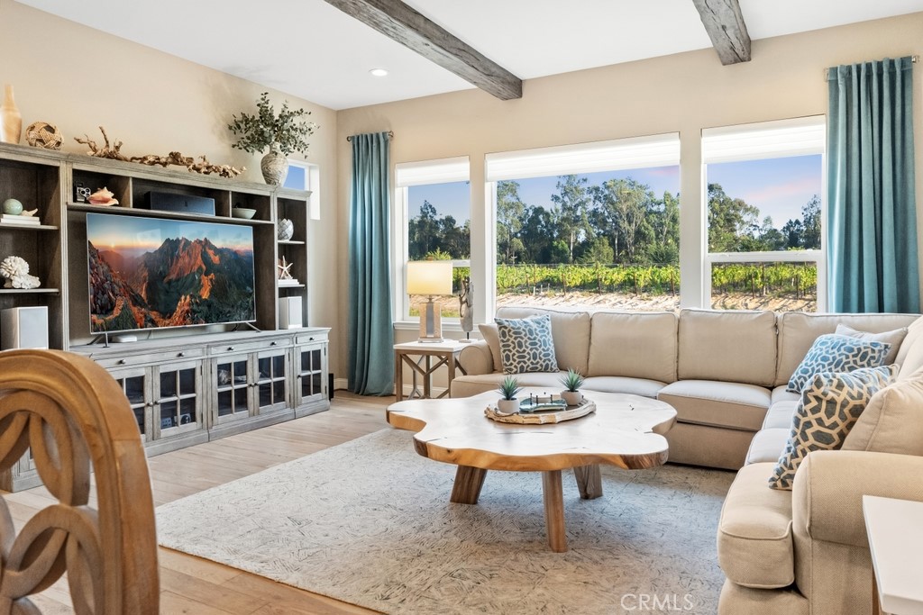 1220 Trail View