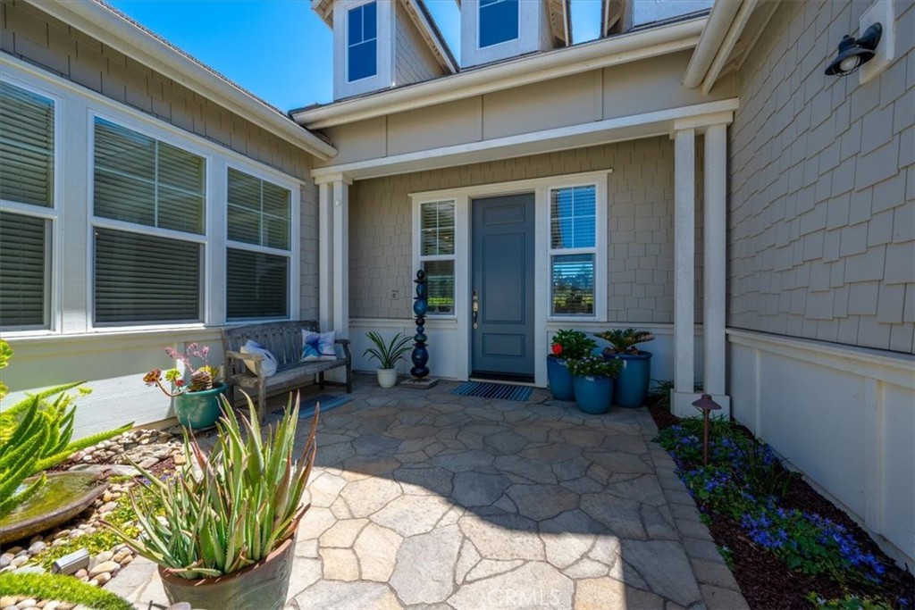 1220 Trail View