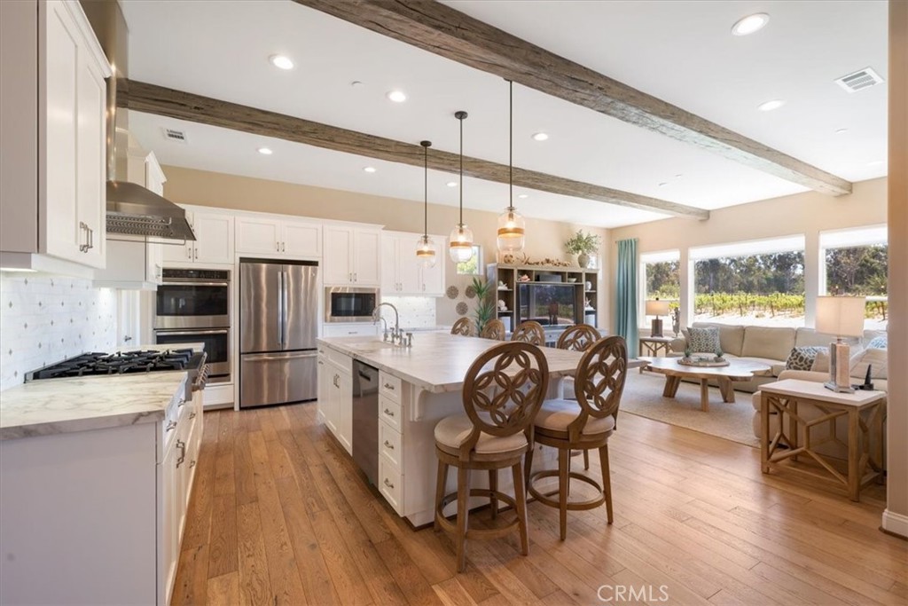 1220 Trail View