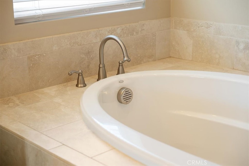 1220 Trail View