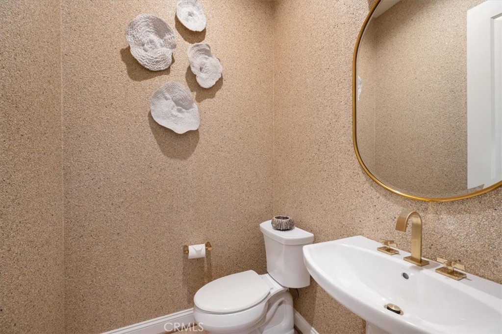 1220 Trail View