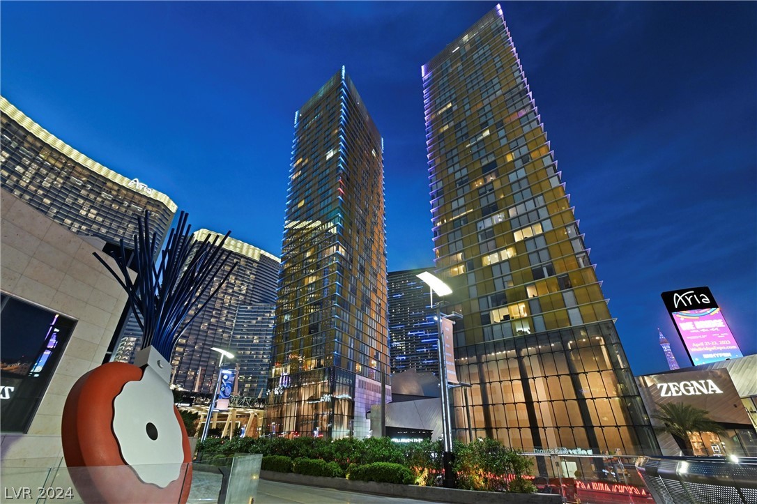 3722 Las Vegas Boulevard 1701