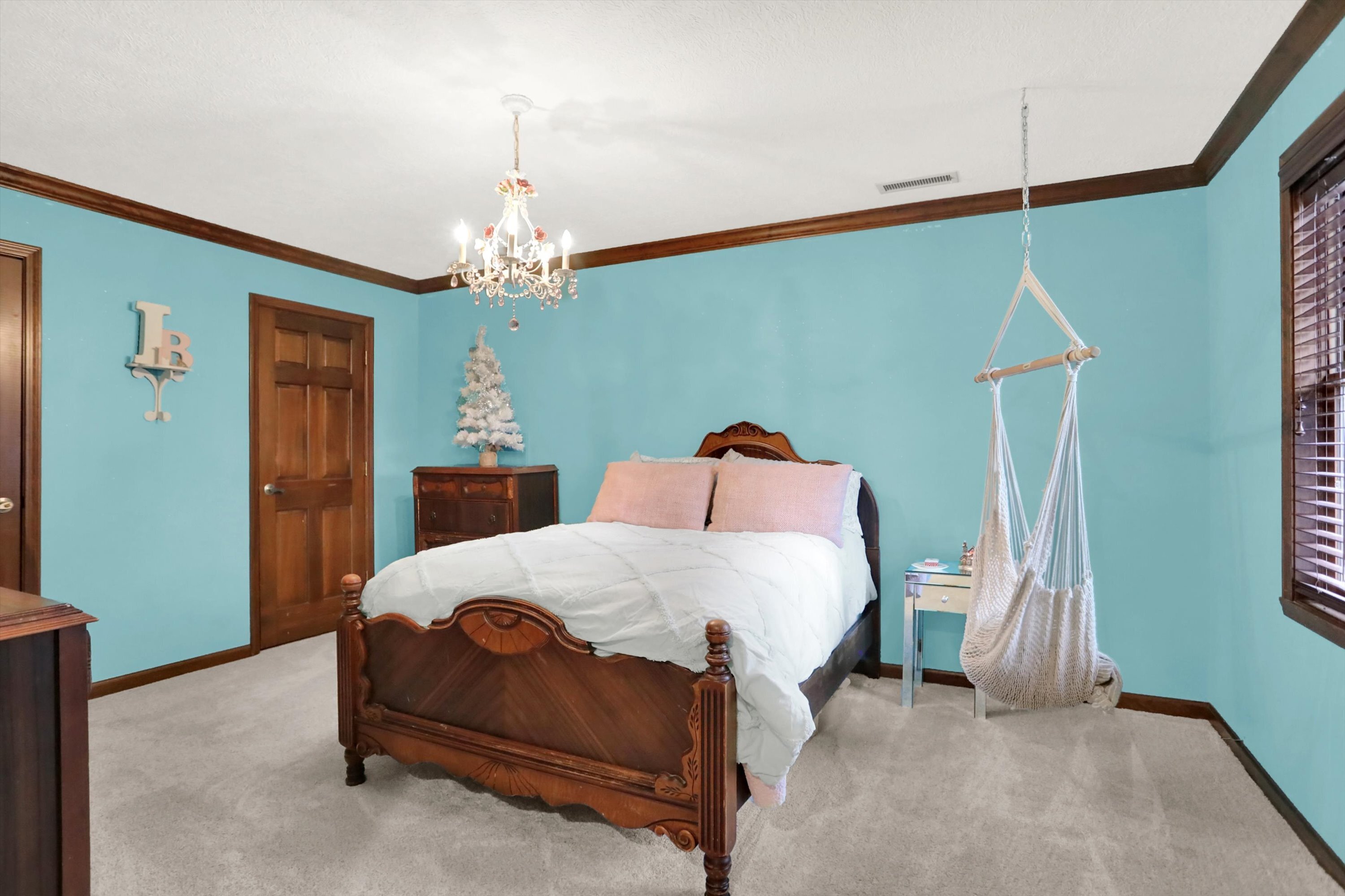 1032 Foxglove Circle