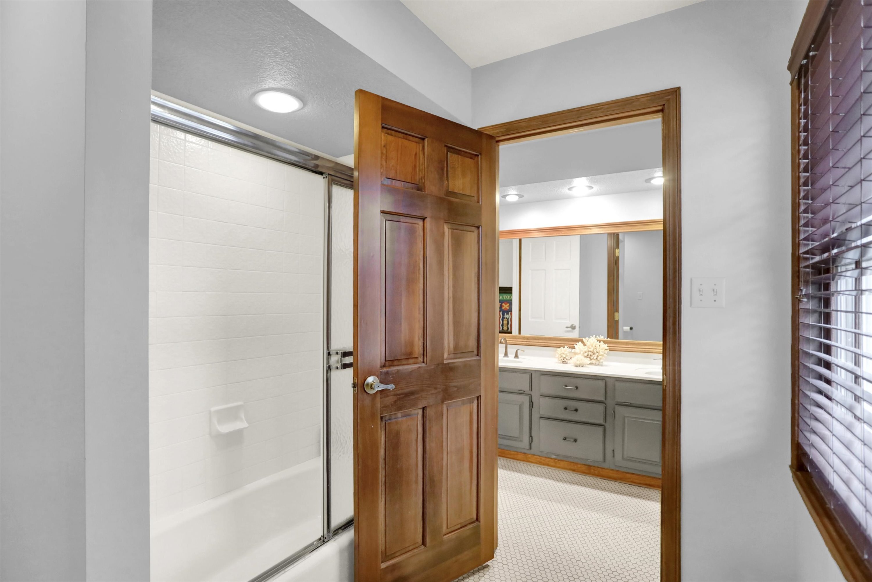 1032 Foxglove Circle