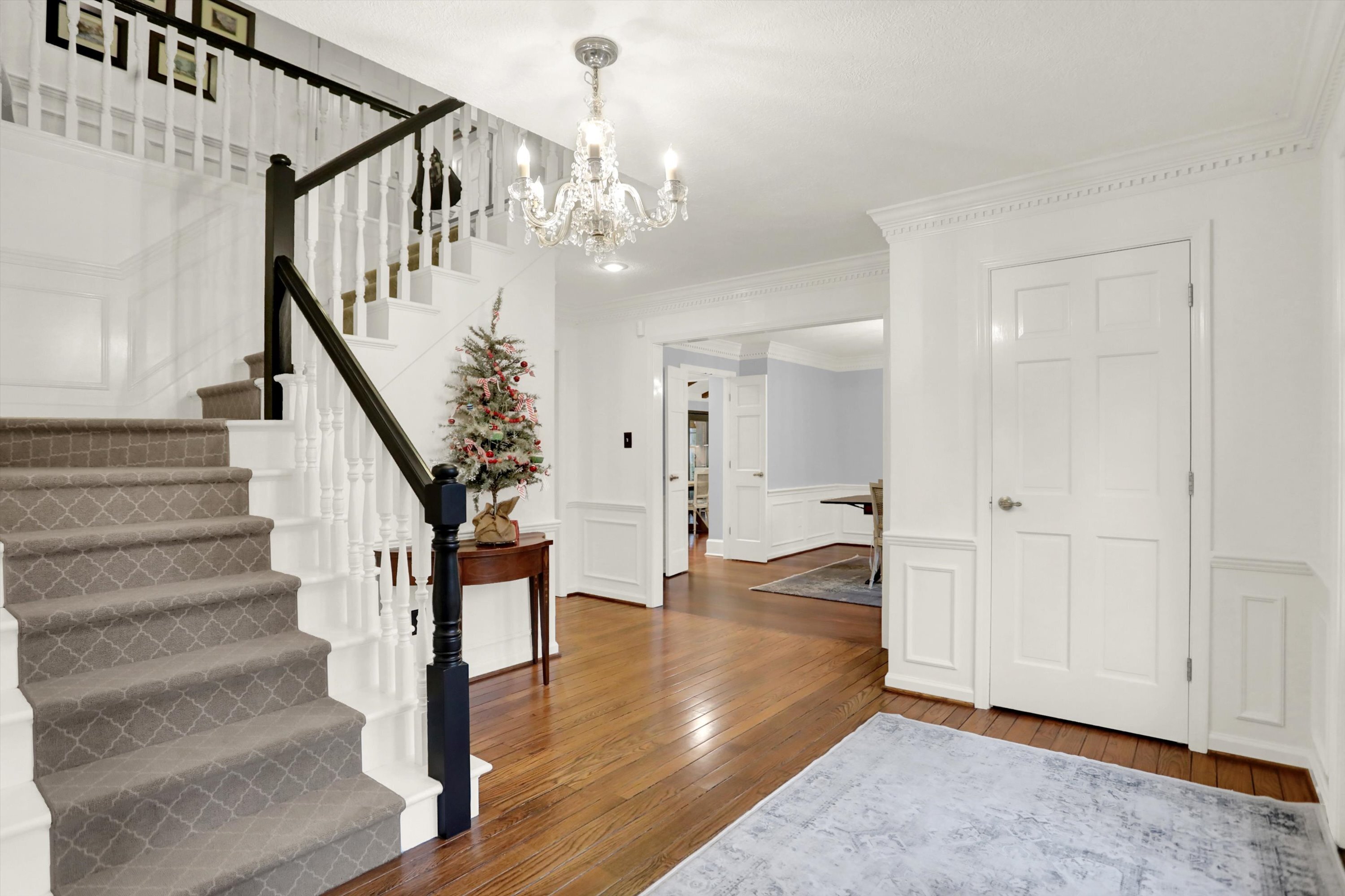 1032 Foxglove Circle