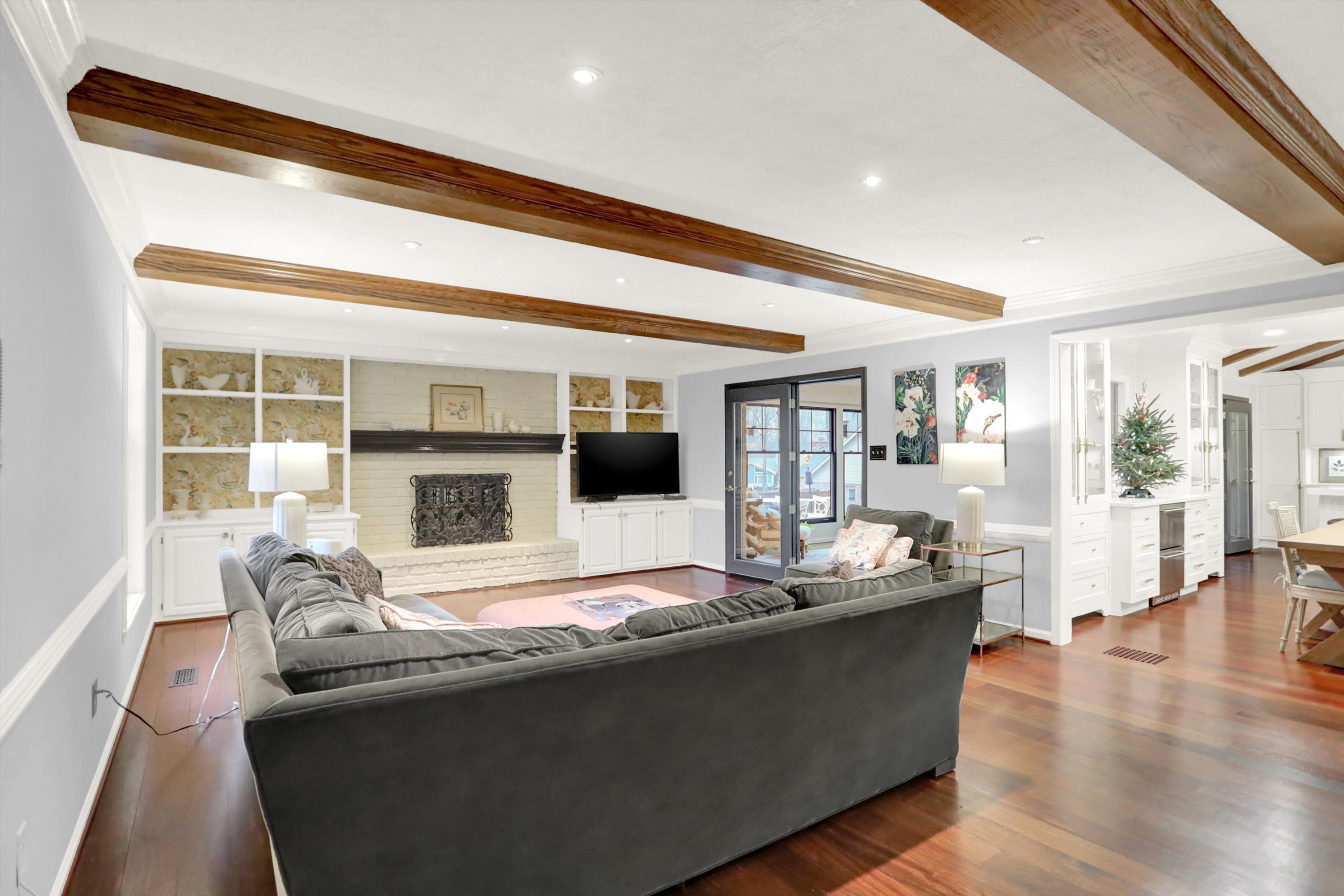 1032 Foxglove Circle